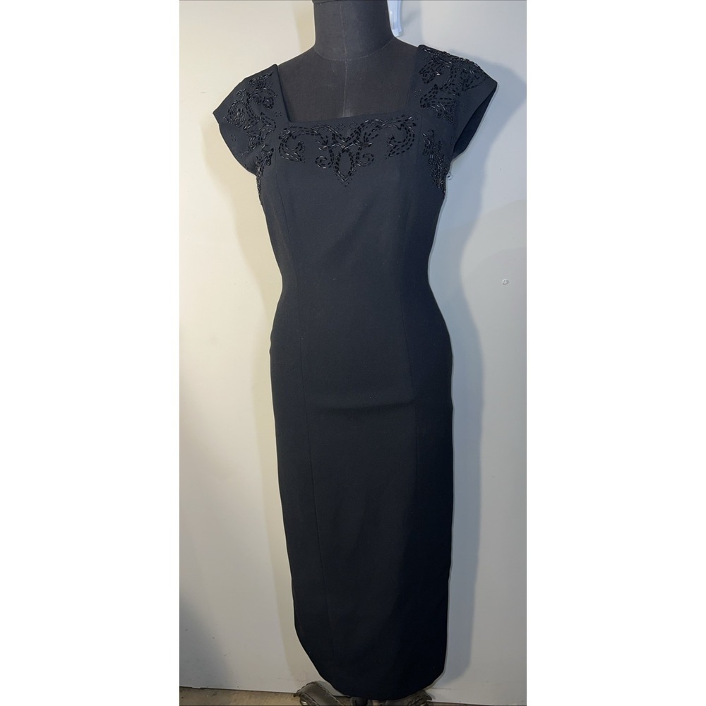 Marianna Black Long Formal Gown Size 6 Beaded Bust Evening Dress Elegant Classic